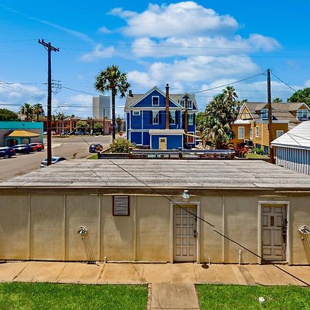 Under The Avenue Apartment Galveston Bagian luar foto