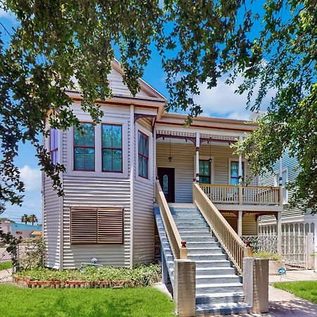 Under The Avenue Apartment Galveston Bagian luar foto