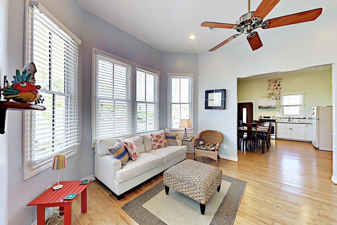 Under The Avenue Apartment Galveston Bagian luar foto